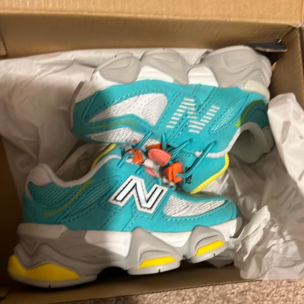 Kid sneaker